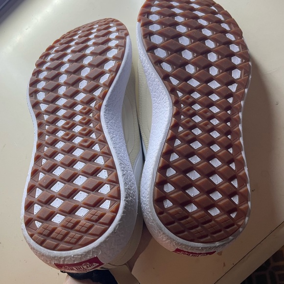 Vans UltraRange - Picture 3 of 5